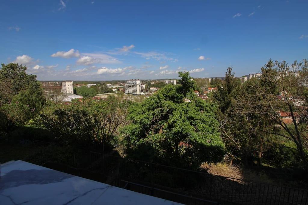 Le Republique Grand Wi-fi / Netflix Apartment Angouleme